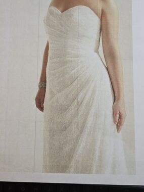 David's Bridal White Lace Wedding Dress